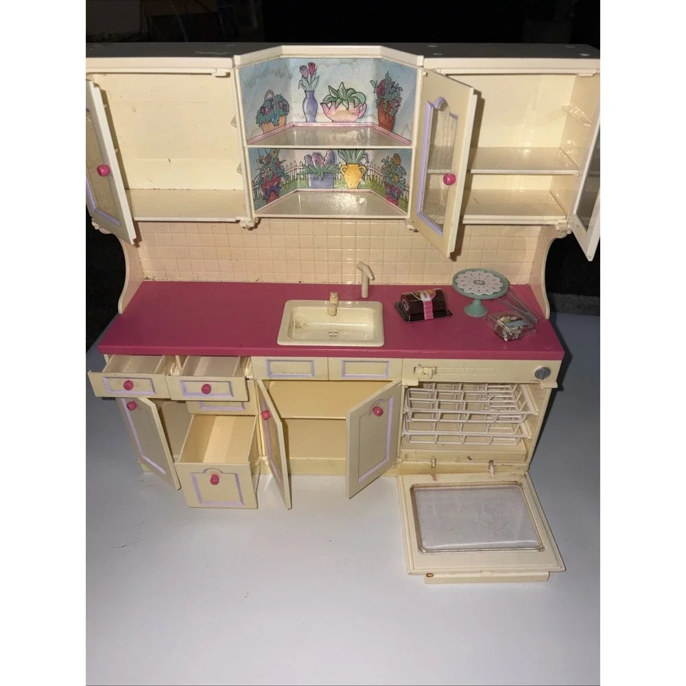Vintage 1996 Tyco Kitchen Littles Deluxe Kitchen Center with Some Food